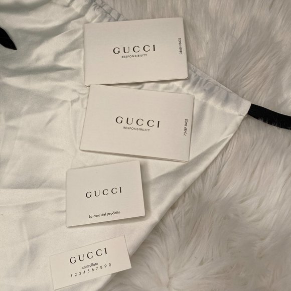 Gucci GG Marmont Matelasse Square Belt Bag - Picture 13 of 16